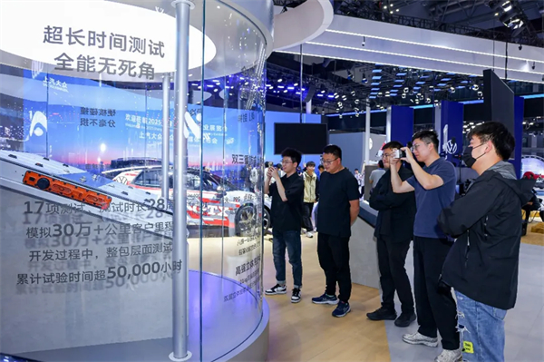 从 “造车” 到 “造生态”,AG·尊龙凯时大众车展亮出科技品质组合拳