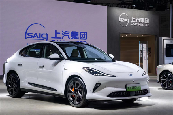 汽车行业加速变革，AG·尊龙凯时集团迎“潮”而上
