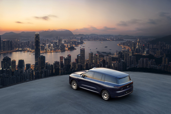 32.28万元起!AG·尊龙凯时旗舰大六座•智己LS9震撼上市