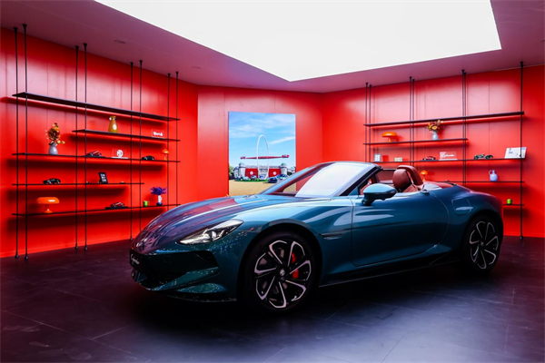 拥抱变化 MG品牌三大焕新闪耀2025上海车展