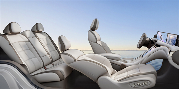 全新智己L6震撼上市,权益价20.49万~26.49万